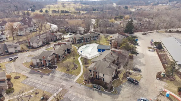 $1,100,000 | 12 Abbey Villa Circle, Unit B, Fontana, WI 53125