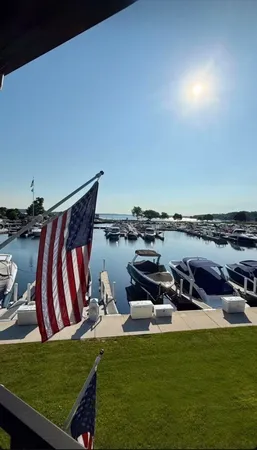 $1,100,000 | 12 Abbey Villa Circle, Unit B, Fontana, WI 53125