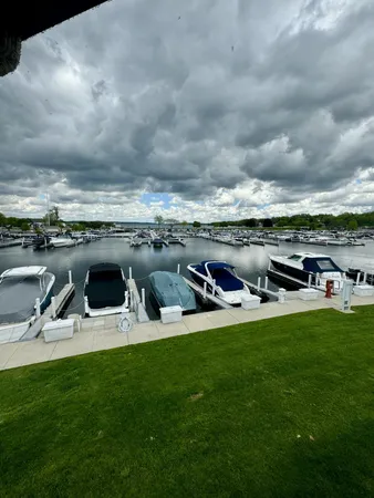 $1,100,000 | 12 Abbey Villa Circle, Unit B, Fontana, WI 53125
