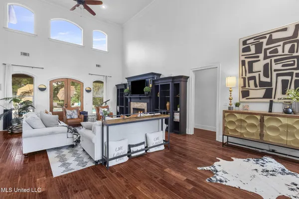 $844,900 | 131 Lakeshire Parkway, Canton, MS 39046