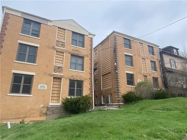 $895 | 1935 Delaware Avenue, Unit 201, Pittsburgh, PA 15218