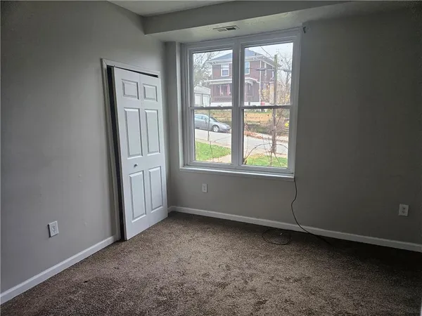 $895 | 1935 Delaware Avenue, Unit 201, Pittsburgh, PA 15218