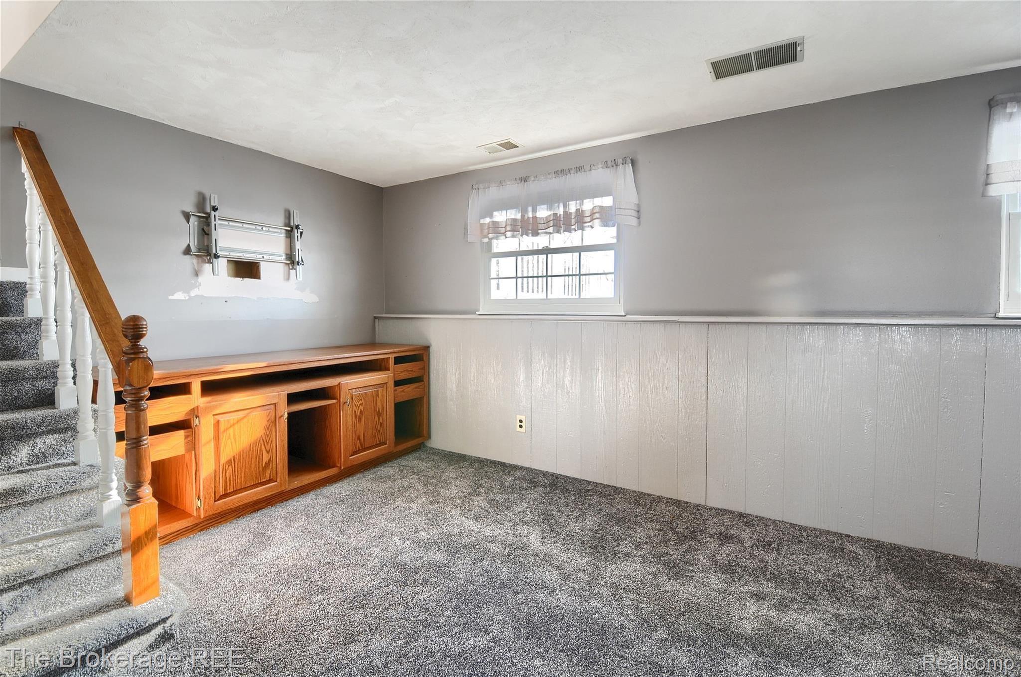 7405 Calkins Road Flint, MI 48532 - Photo 28 of 44 DSC_7901-HDR(5).jpg