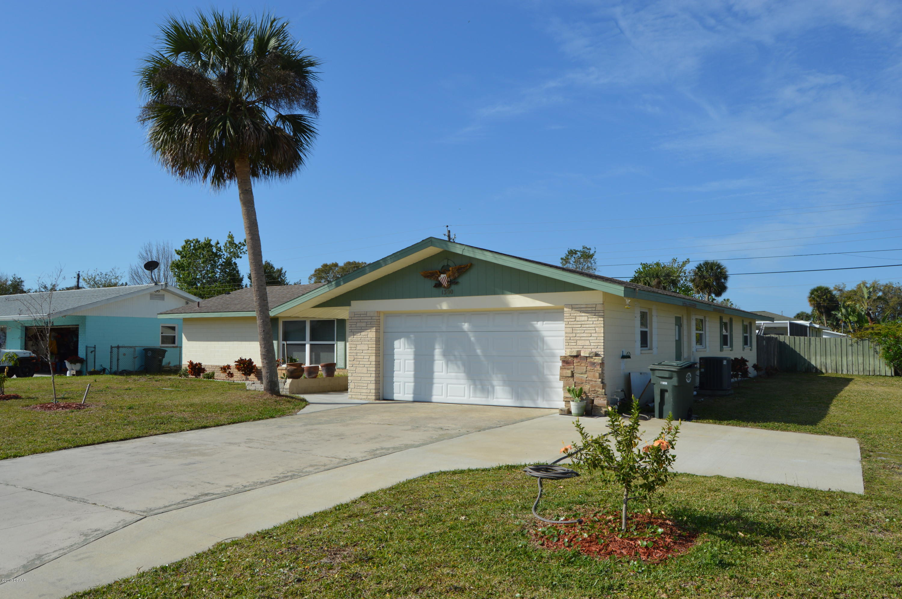 1300 Suwanee Road Daytona Beach, FL 32114 - Photo 1 of 26 DSC_0814