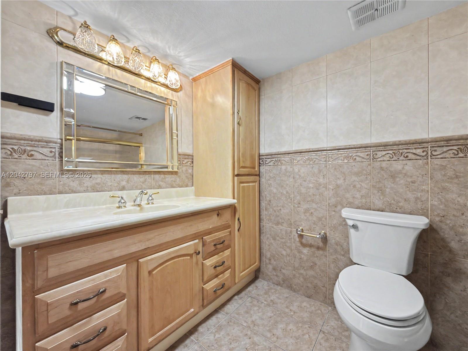 10262 Southwest 127th Place Miami, FL 33186 - Photo 26 of 29