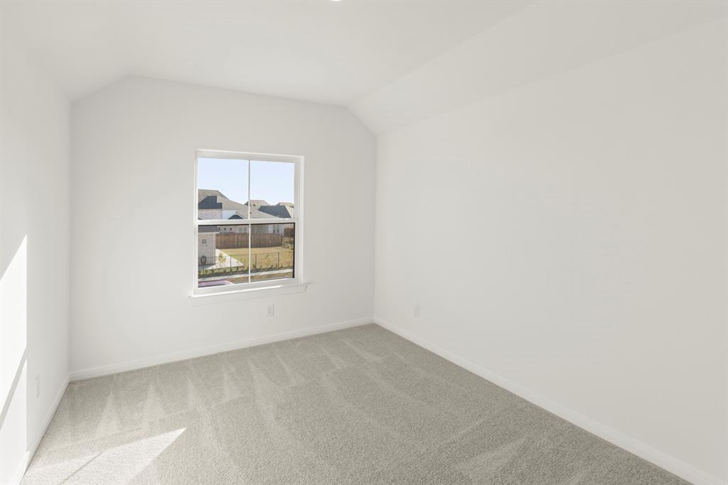 605 Bunchberry Street Justin, TX 76247 - Photo 21 of 28 20. 605 Bunchberry - Bed 3