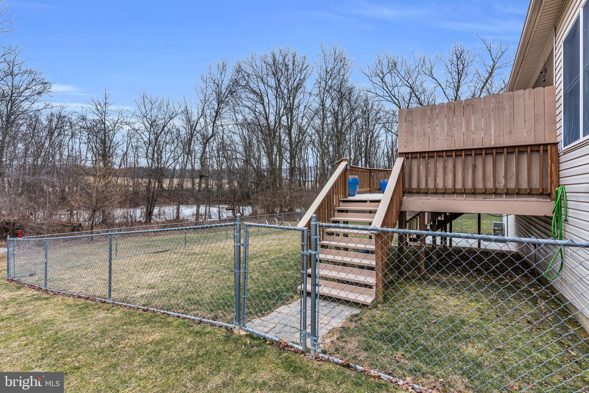 FENCED IN YARD