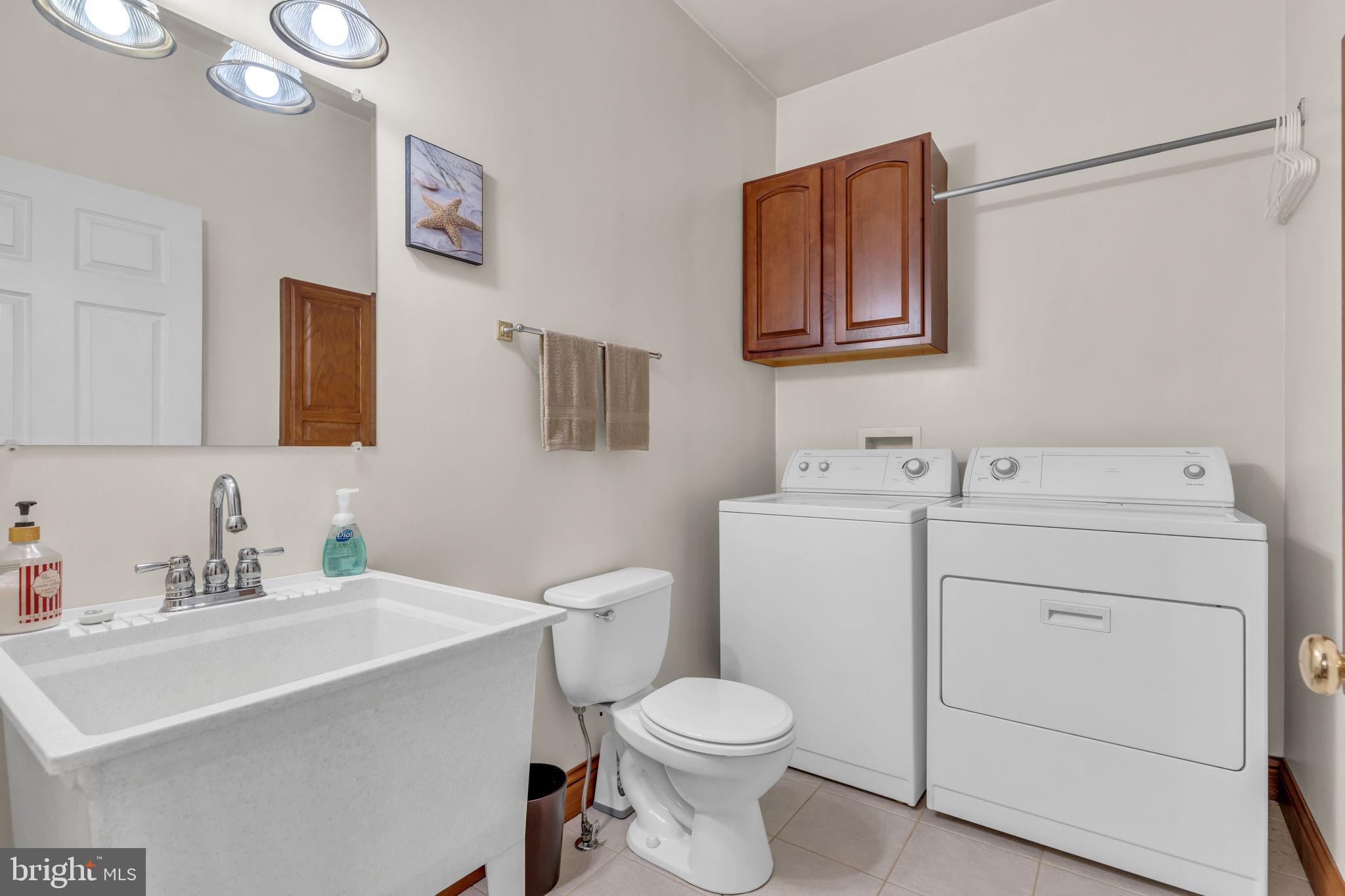 112 Big Pond Road Shippensburg, PA 17257 - Photo 10 of 29 LAUNDRY