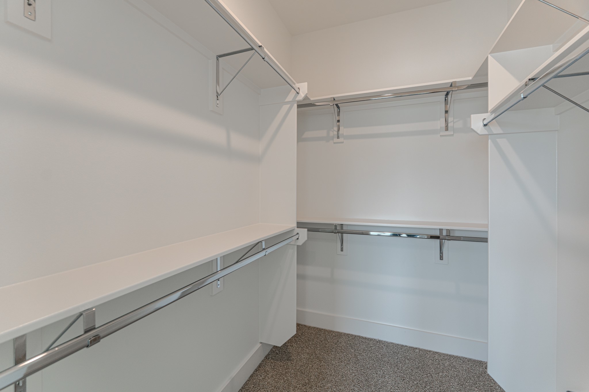 7628 Inwood Hls Lane Houston, TX 77088 - Photo 30 of 46 a view of an empty walk in closet