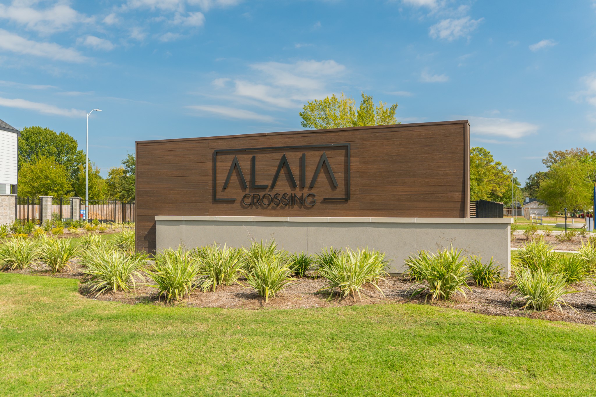 7628 Inwood Hls Lane Houston, TX 77088 - Photo 45 of 46 a view of a sign board