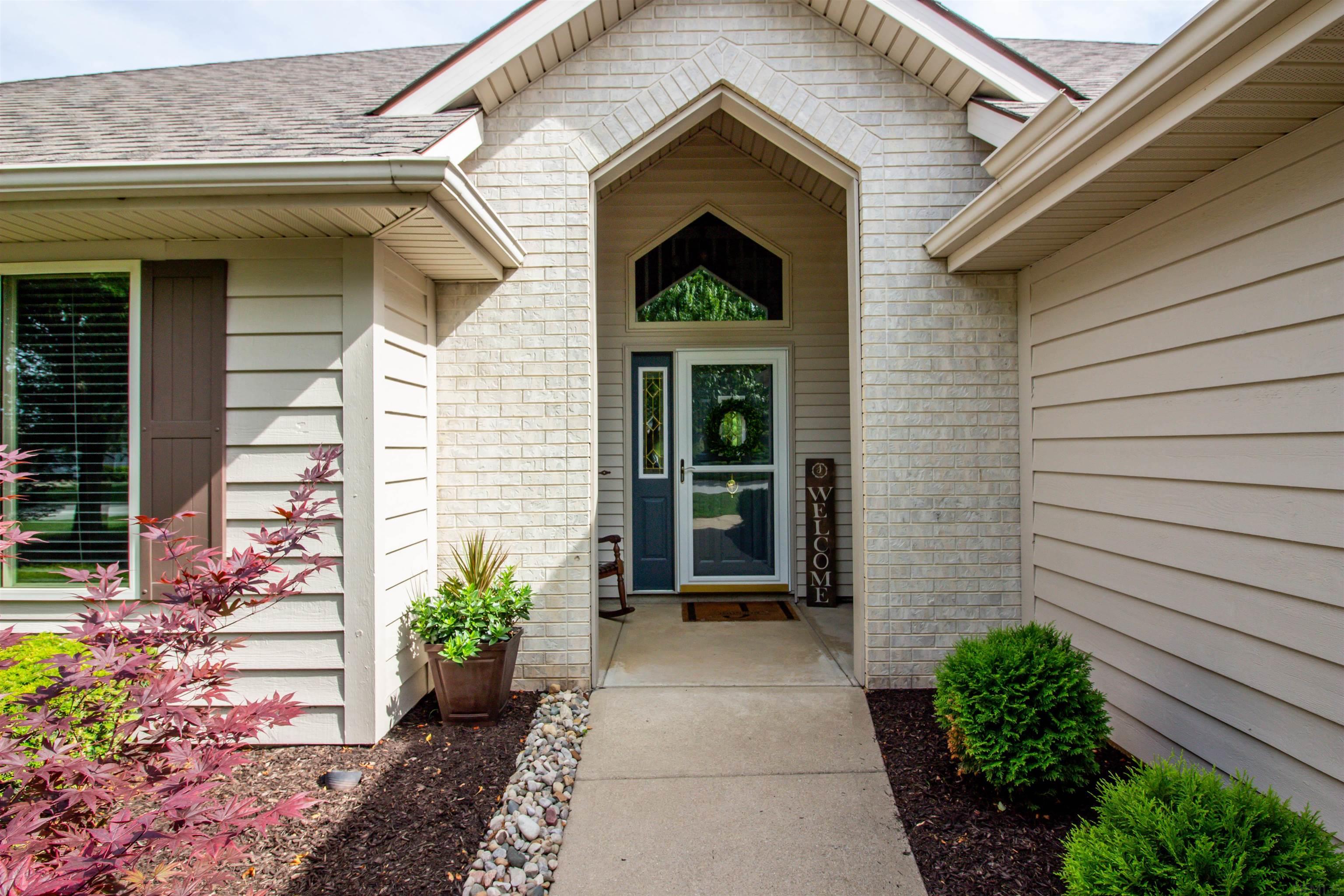 1318 Holly Ridge Run Fort Wayne, IN 46845 - Photo 2 of 35 Gallery Image 2