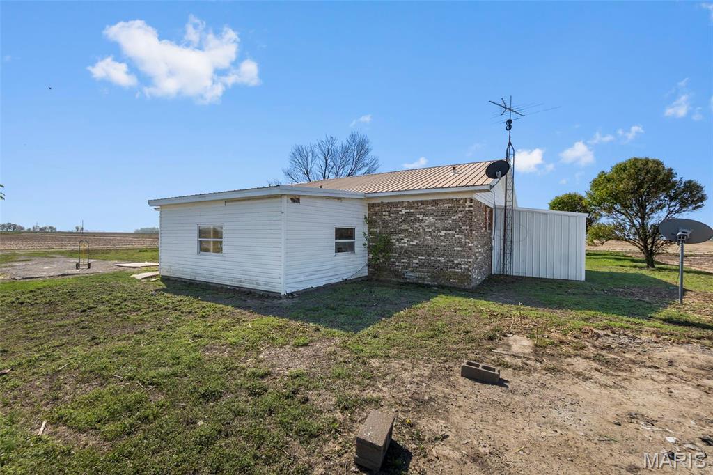 2112 County Highway Gideon, MO 63848 - Photo 3 of 16