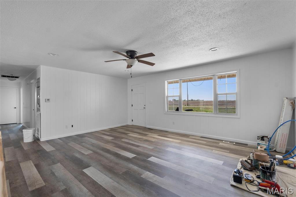 2112 County Highway Gideon, MO 63848 - Photo 9 of 16