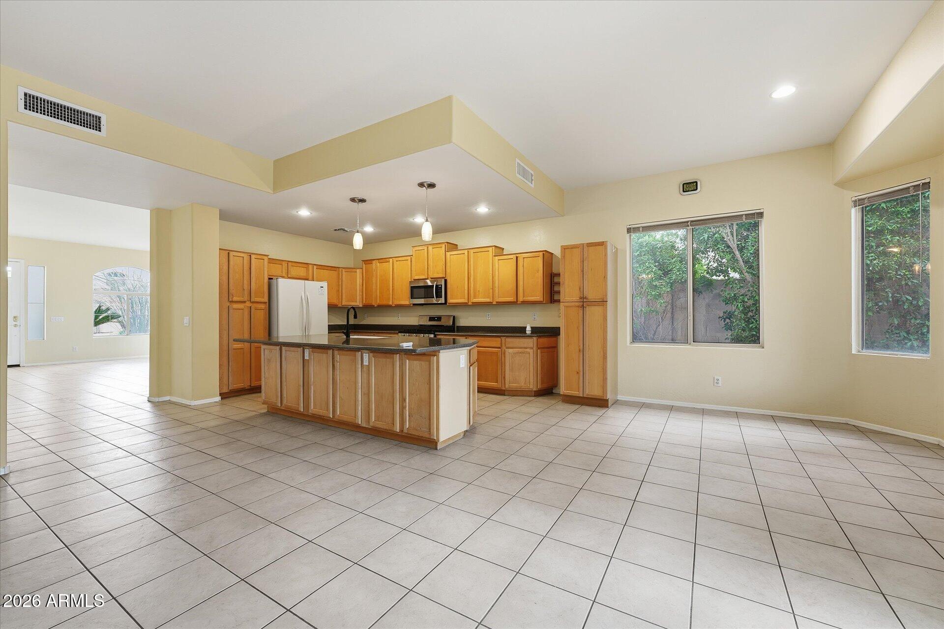 485 East Ranch Road Gilbert, AZ 85296 - Photo 13 of 77 13-Kitchen