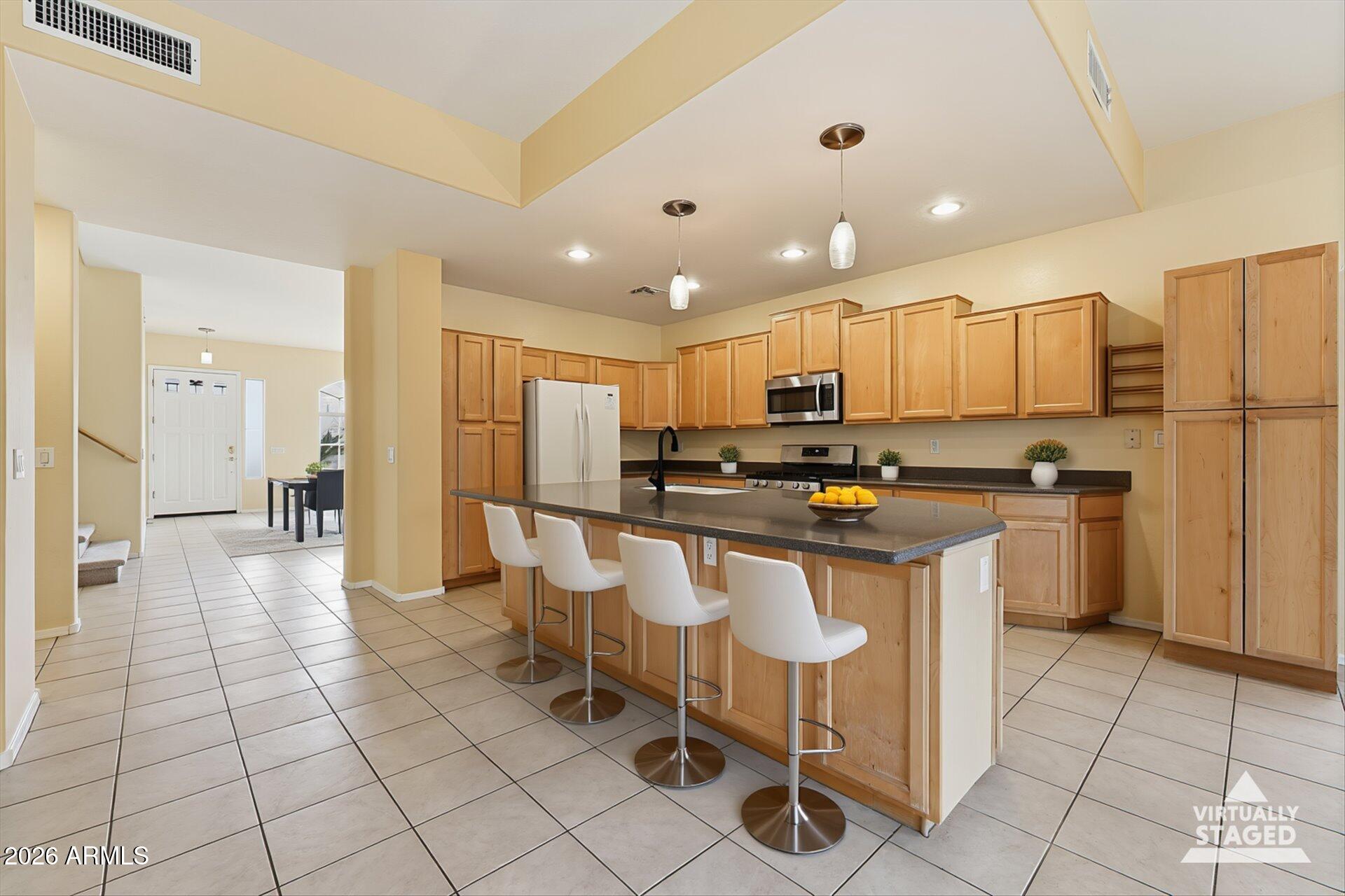 485 East Ranch Road Gilbert, AZ 85296 - Photo 15 of 77 15-Kitchen (staged)