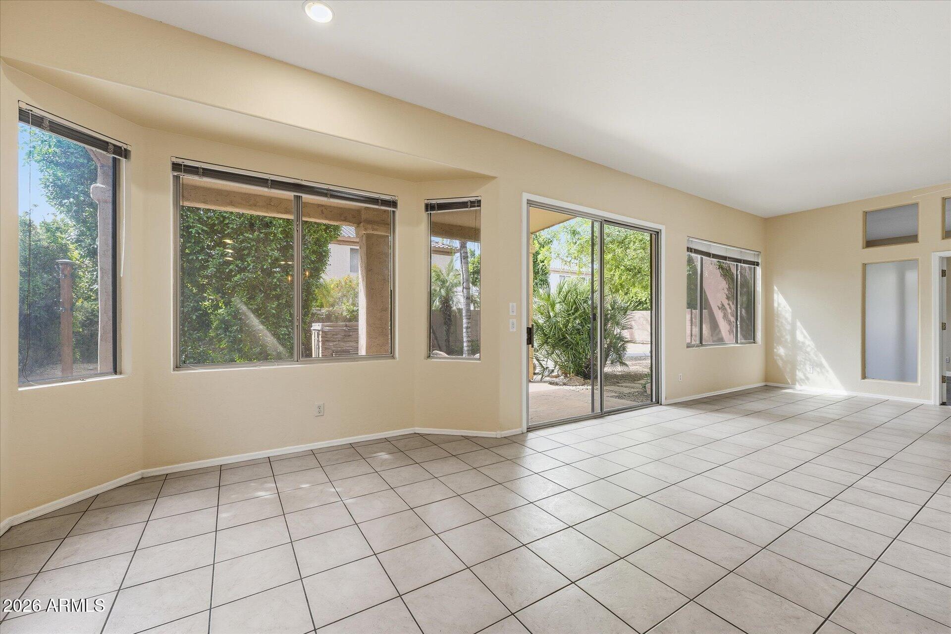 485 East Ranch Road Gilbert, AZ 85296 - Photo 21 of 77 21-Dining