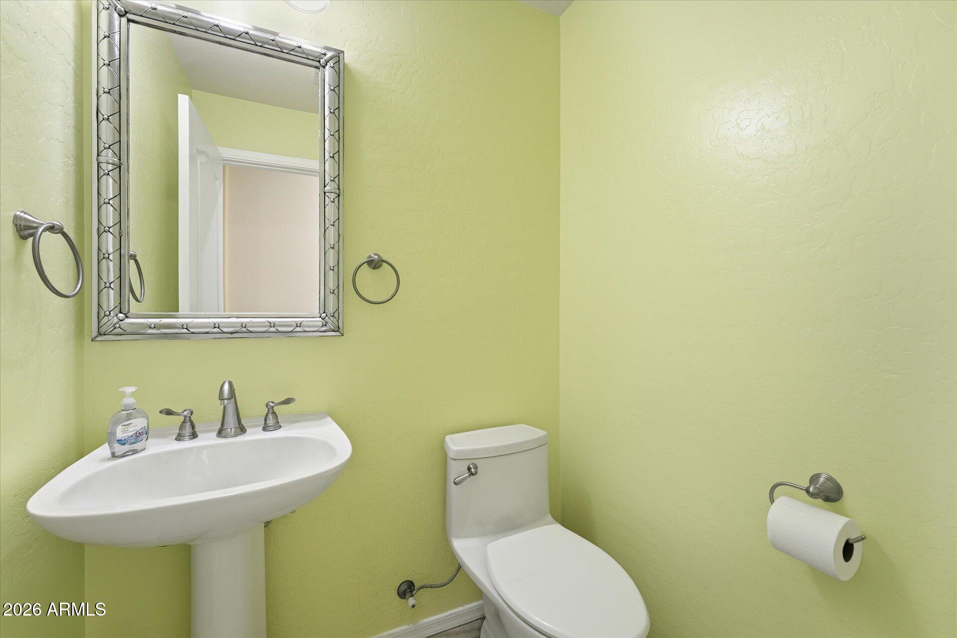 485 East Ranch Road Gilbert, AZ 85296 - Photo 28 of 77 28-Half Bath