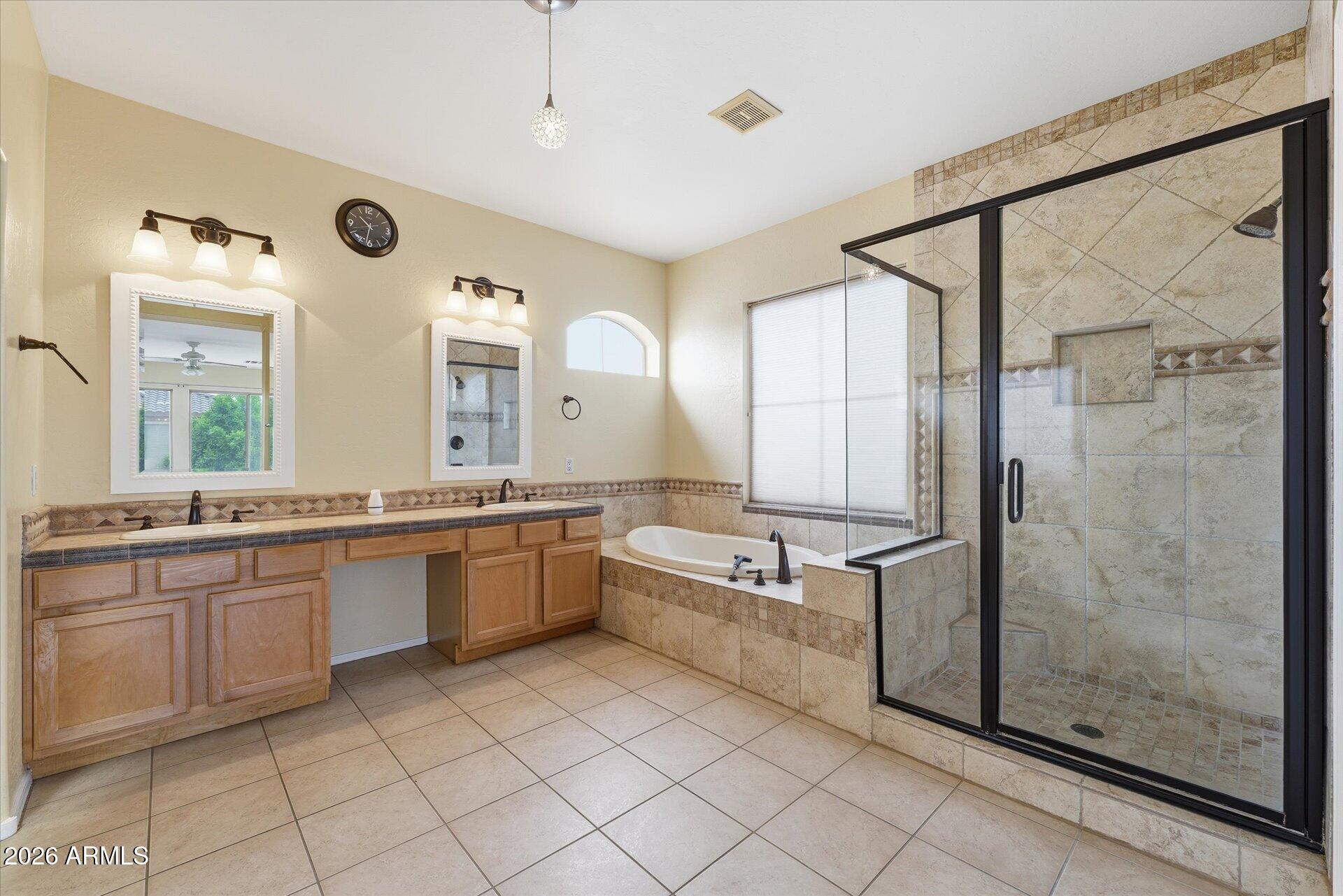 485 East Ranch Road Gilbert, AZ 85296 - Photo 51 of 77 51-Primary Bathroom