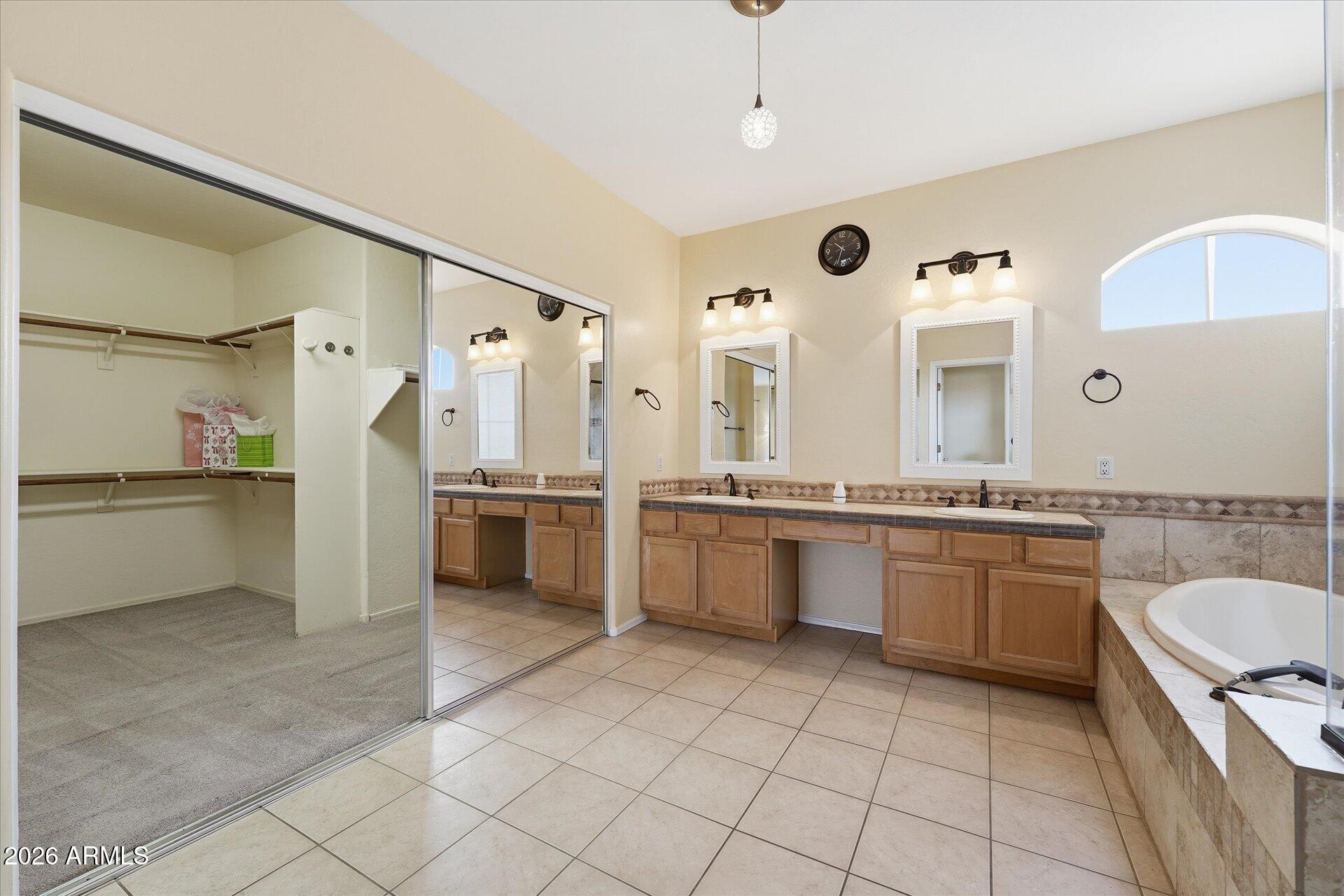 485 East Ranch Road Gilbert, AZ 85296 - Photo 55 of 77 55-Primary Bathroom