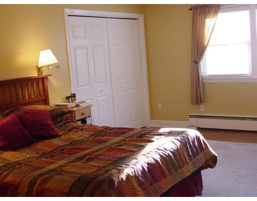 17 Roberta Road Sharon, MA 02067 - Photo 12 of 15 Gallery Image 12