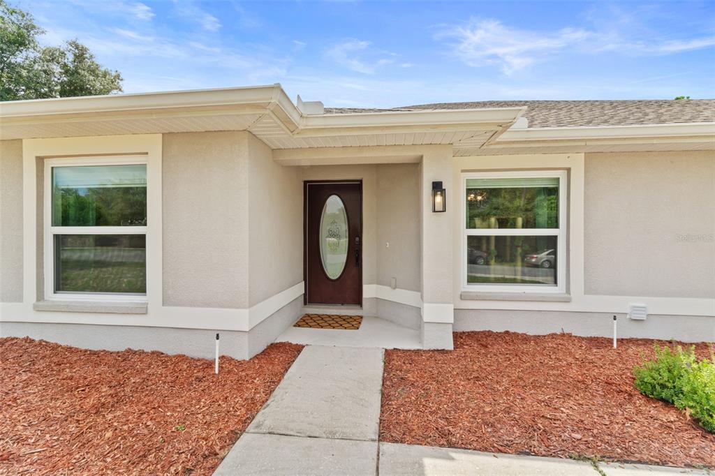 199 Linder Drive Homosassa, FL 34446 - Photo 2 of 29 a front view of a house