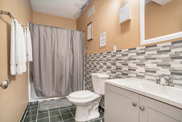 $400,000 | 9415 Erie, Shelby, MI 49455