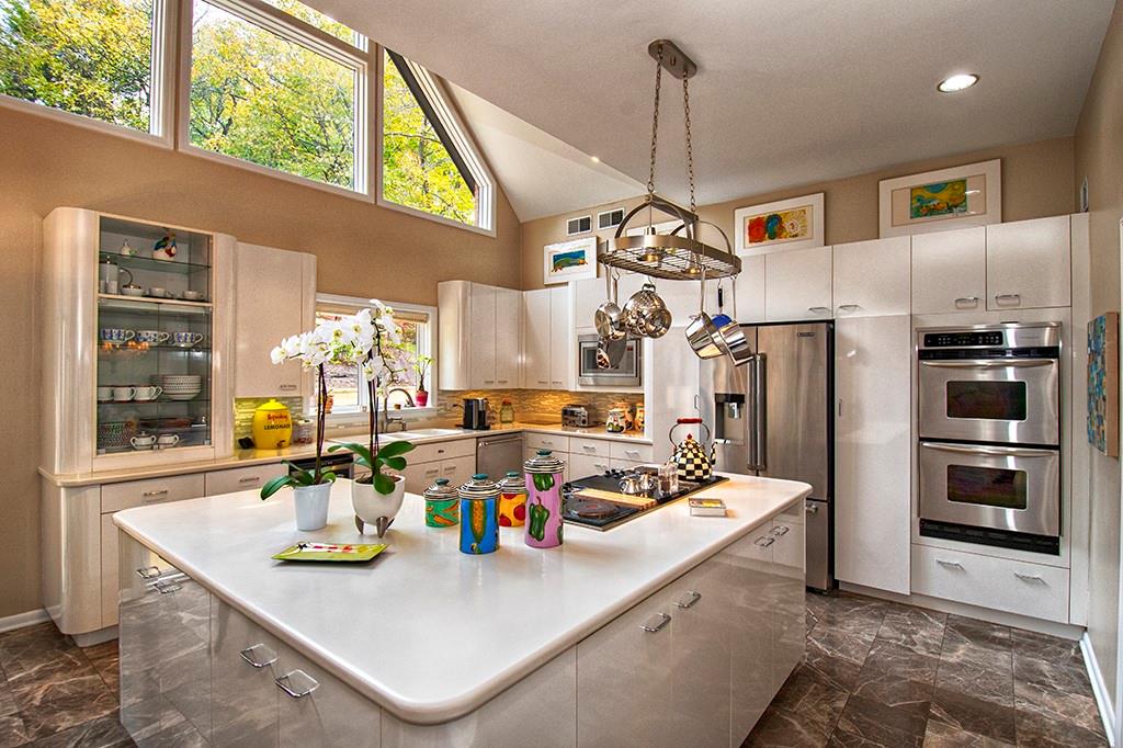 22 Woodland Road Pittsburgh, PA 15232 - Photo 5 of 25 Gallery Image 5