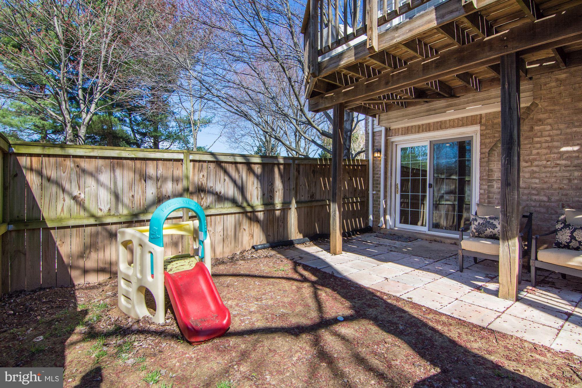 6044 Loganwood Drive North Bethesda, MD 20852 - Photo 23 of 25