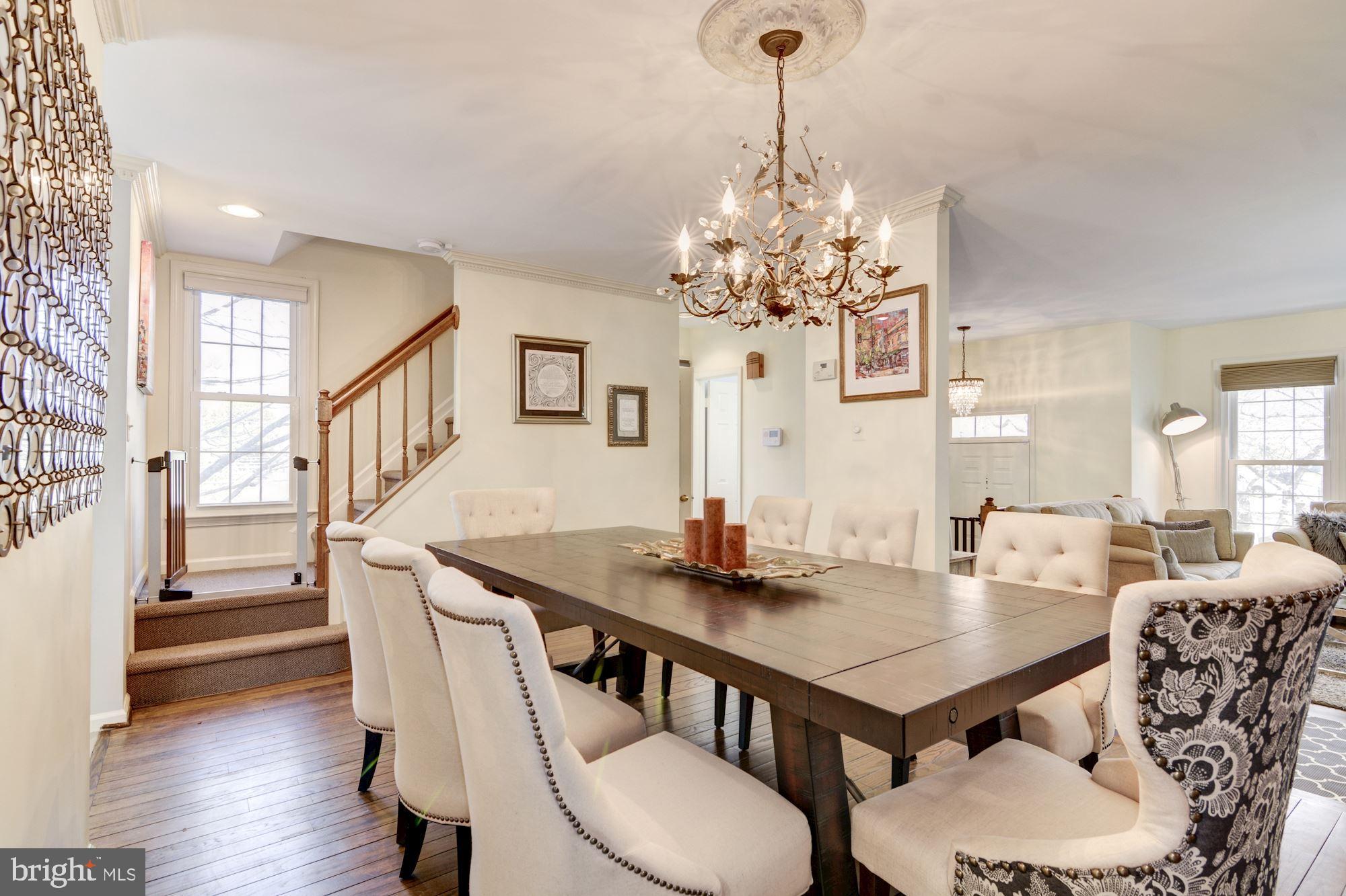 6044 Loganwood Drive North Bethesda, MD 20852 - Photo 5 of 25