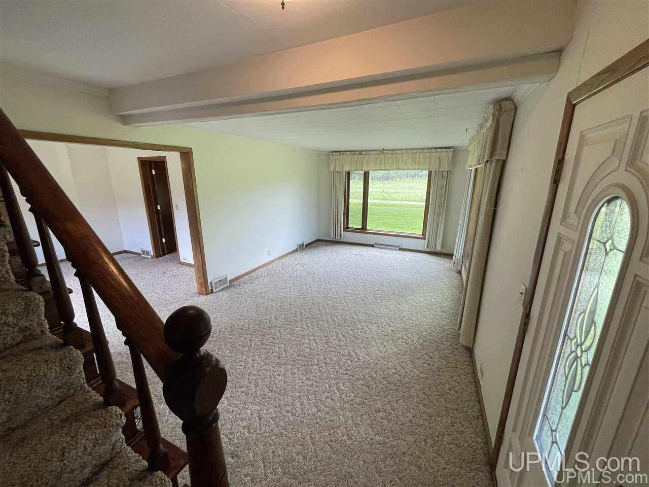 10077 R 9 Lane Gladstone, MI 49837 - Photo 42 of 48