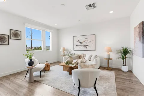$735,000 | 1355 Pullman Way, Oakland, CA 94607