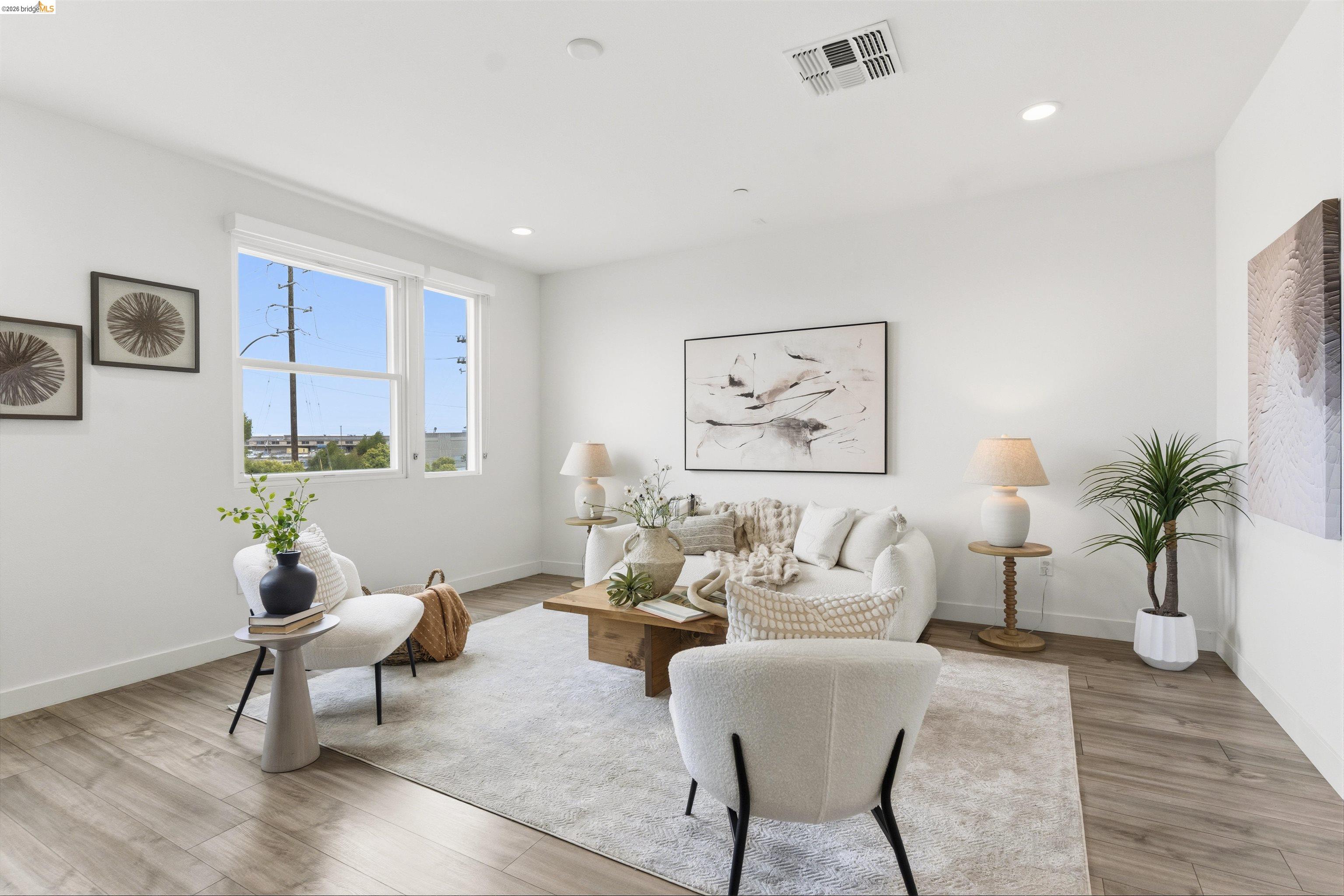 1355 Pullman Way Oakland, CA 94607 - Photo 7 of 75