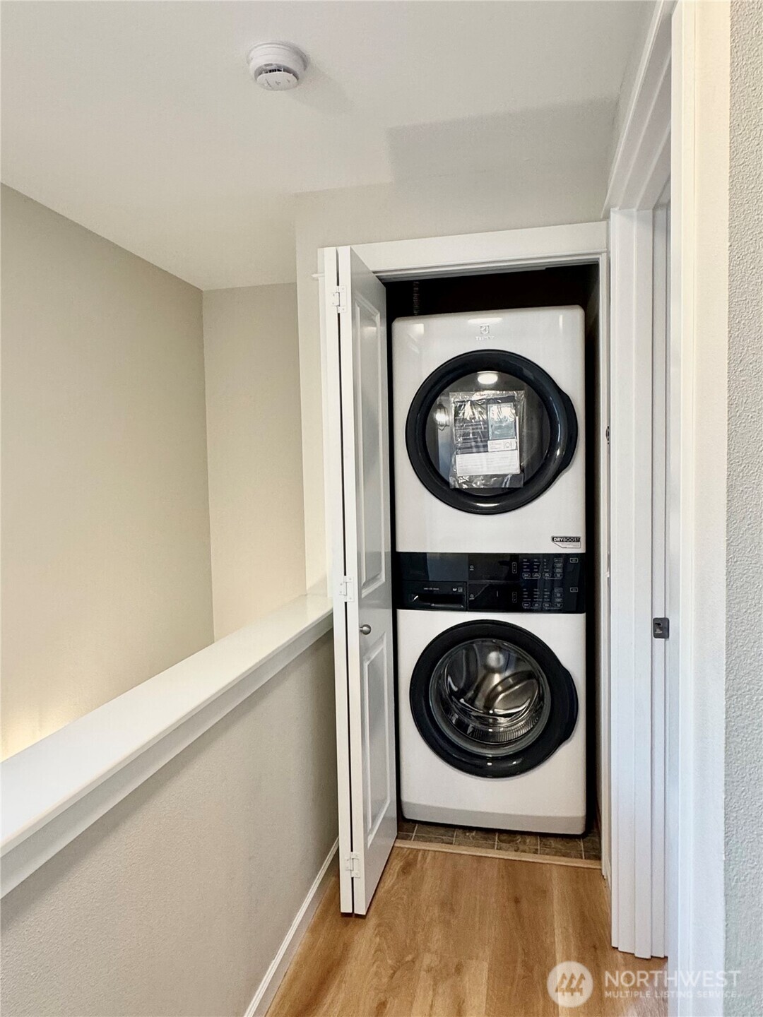 2138 North 113th Street, Unit B Seattle, WA 98133 - Photo 22 of 37