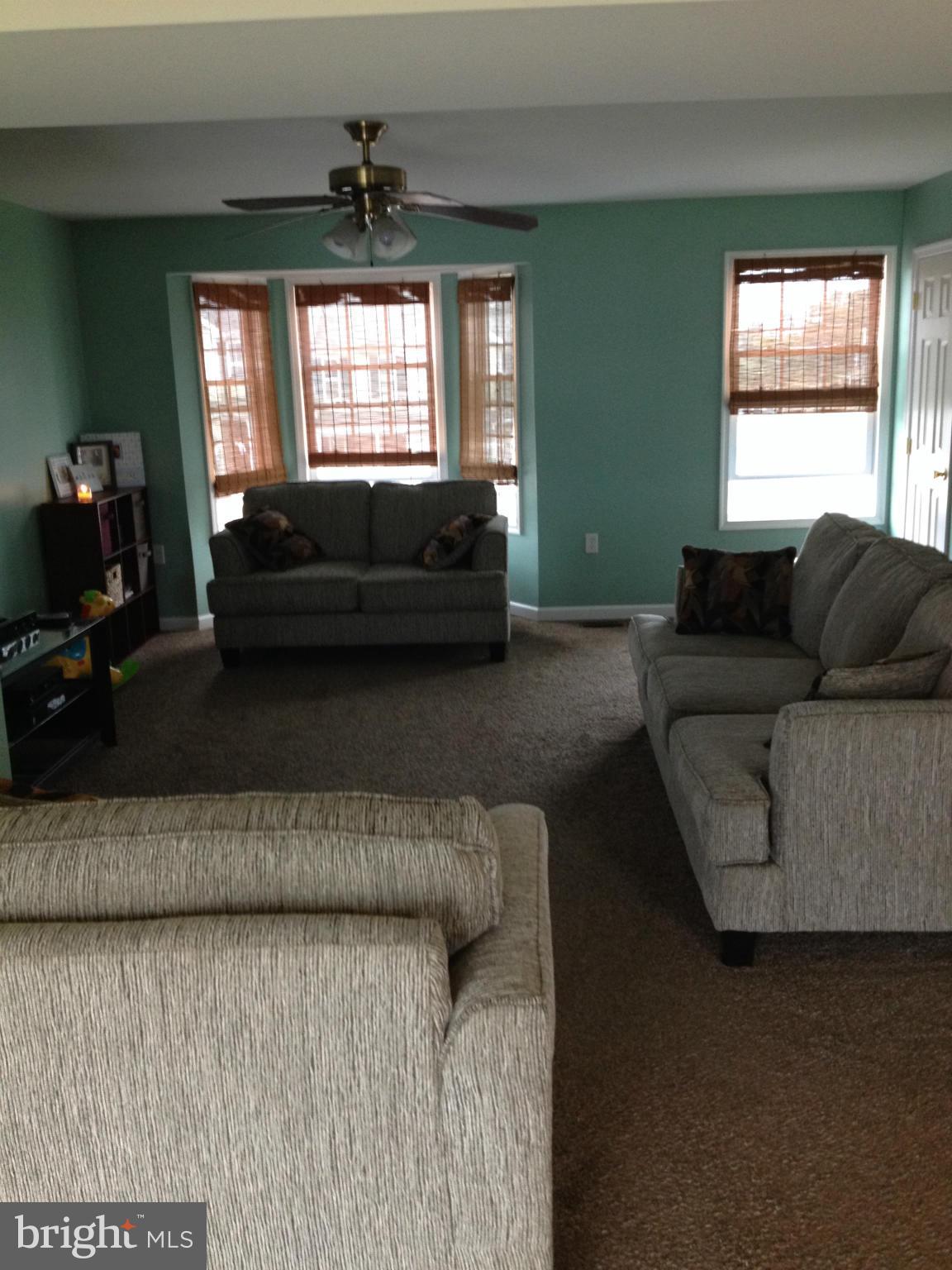 5 Fuzzy Tail Drive Ranson, WV 25438 - Photo 12 of 30 Living Room