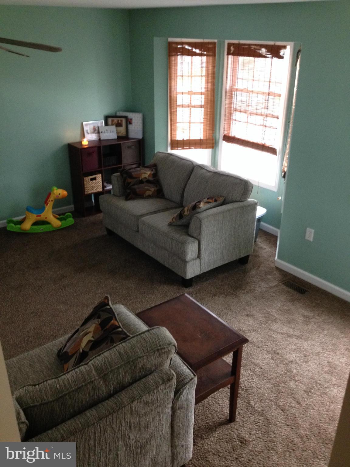 5 Fuzzy Tail Drive Ranson, WV 25438 - Photo 3 of 30 Living Room