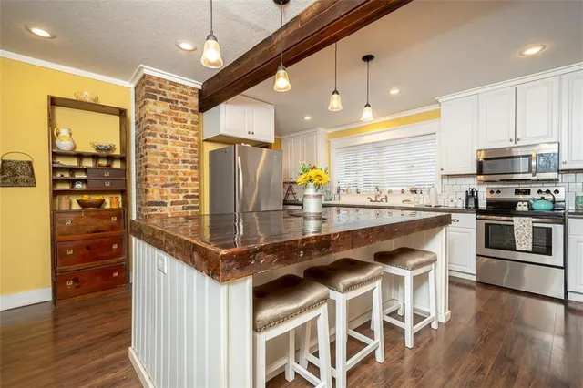 $279,000 | 110 East Piankishaw Street, Paola, KS 66071