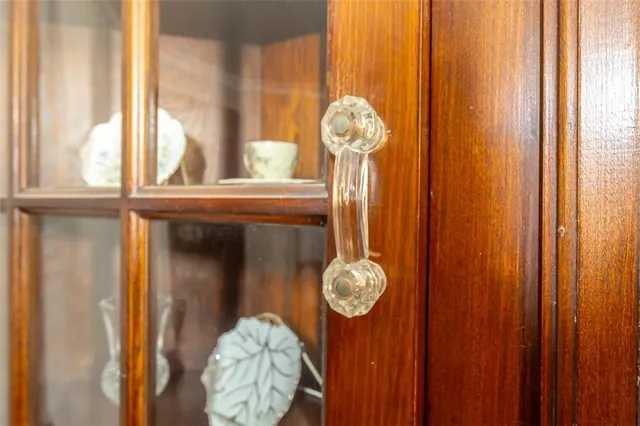 $279,000 | 110 East Piankishaw Street, Paola, KS 66071