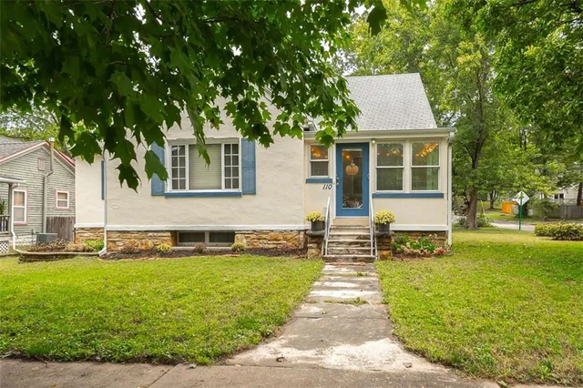 $279,000 | 110 East Piankishaw Street, Paola, KS 66071