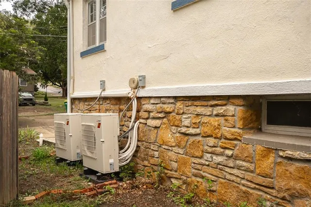 $279,000 | 110 East Piankishaw Street, Paola, KS 66071