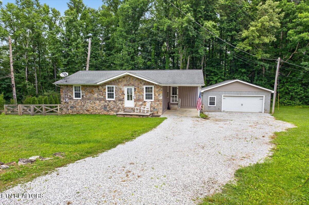 158 Boulder Road Wartburg, TN 37887 - Photo 3 of 20 08-IMG_2678