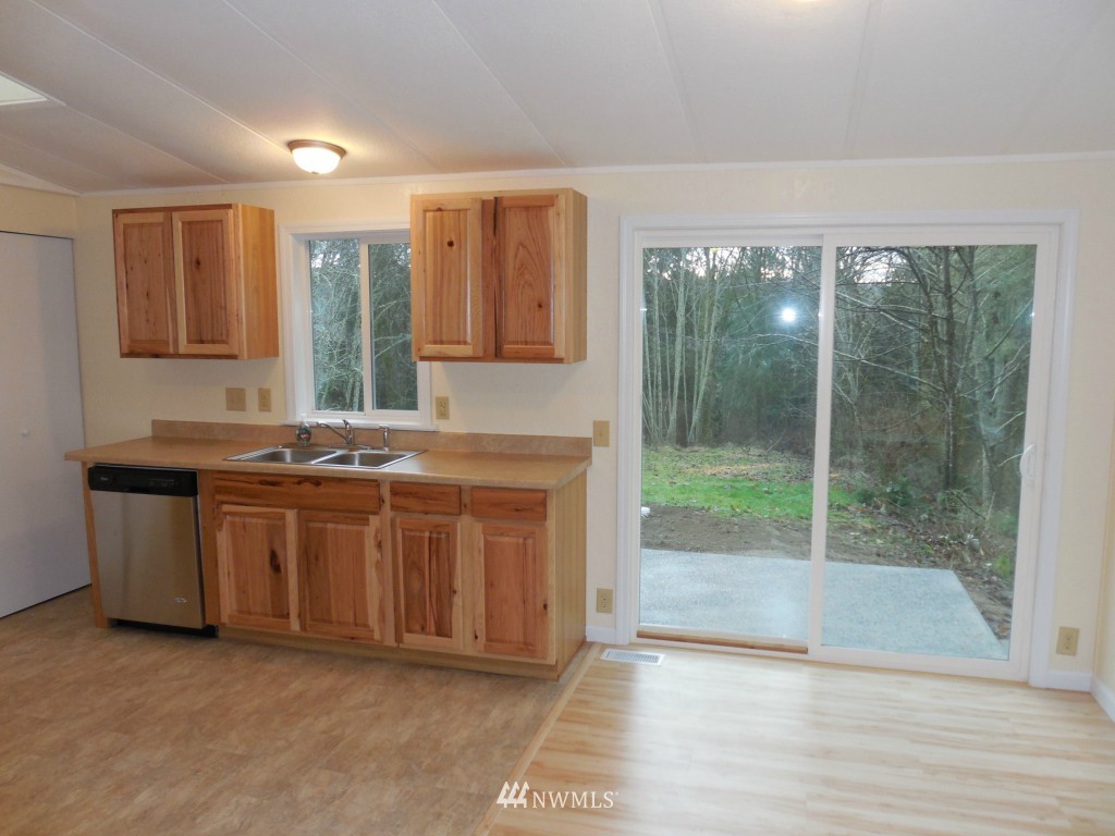 5414 Bulman Road Southeast Port Orchard, WA 98366 - Photo 9 of 24 Gallery Image 9