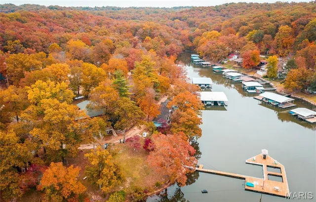 $2,299,000 | 70 North Shore Resort Road, Eldon, MO 65026