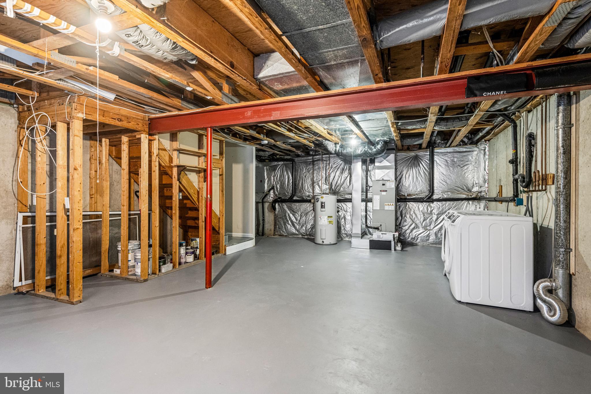 67 Dorchester Circle Marlton, NJ 08053 - Photo 19 of 25 a view of an empty room with a couch