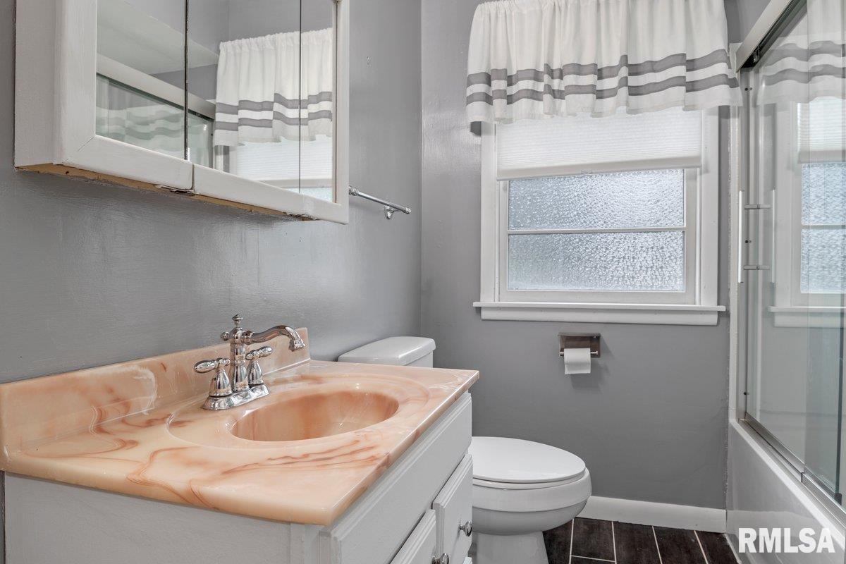 3308 East Enos Avenue Springfield, IL 62702 - Photo 15 of 43 Gallery Image 15