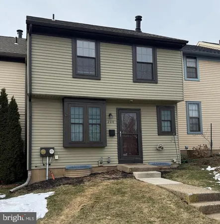 $2,300 | 204 Livingston Court, North Wales, PA 19454