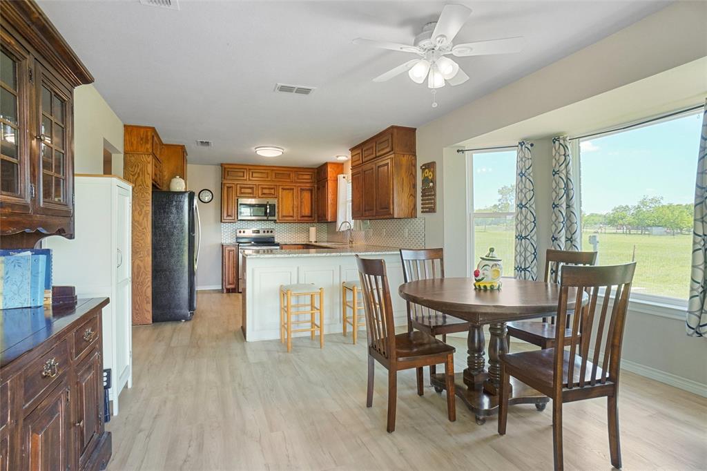 130 Longbranch Drive Decatur, TX 76234 - Photo 11 of 33