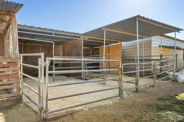 $1,200,000 | 5111 Todd Road, Sebastopol, CA 95472