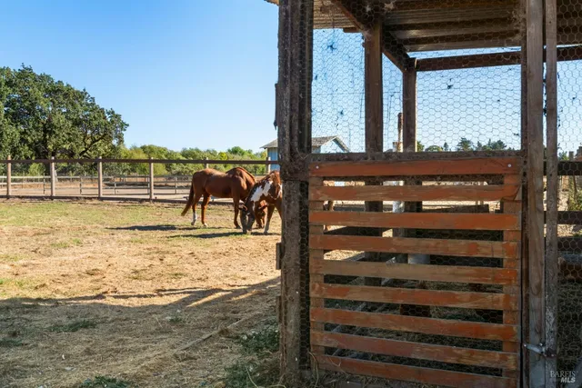 $1,200,000 | 5111 Todd Road, Sebastopol, CA 95472