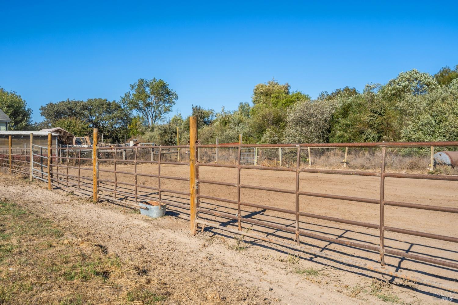 5111 Todd Road Sebastopol, CA 95472 - Photo 23 of 63 Horse arena