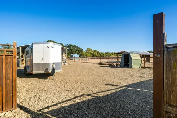 $1,100,000 | 5111 Todd Road, Sebastopol, CA 95472